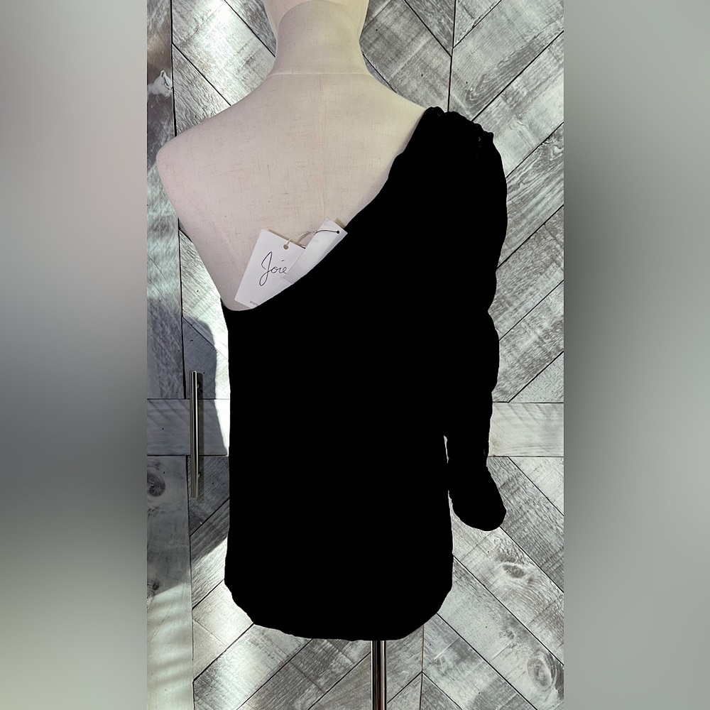jOIE WAYMAN NWT ONE-SHOULDER VELVET TOP.   SIZE 8 - Picture 7 of 9